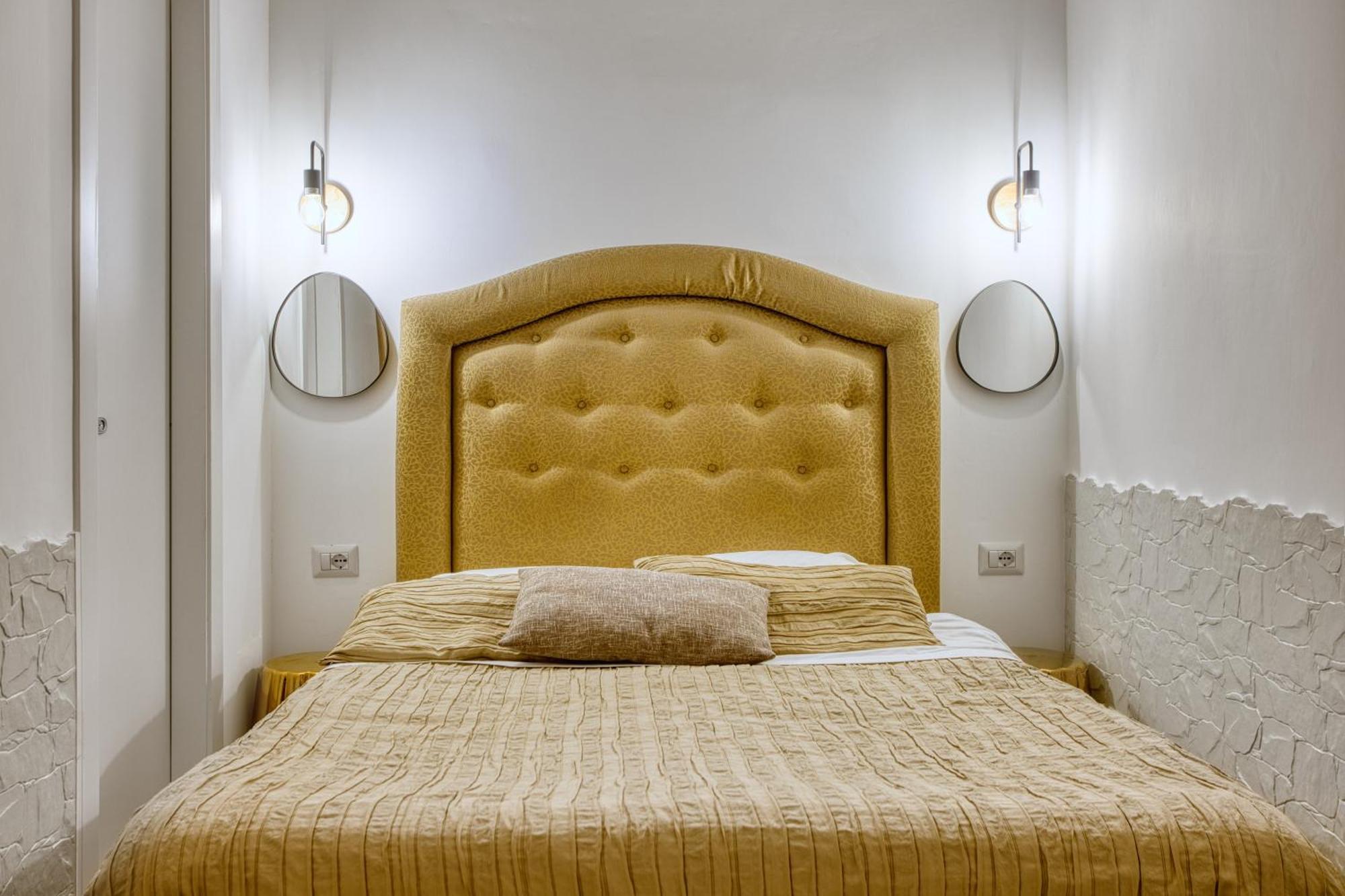 Mini Loft Capocci - Rione Monti Hotel Roma Exterior foto